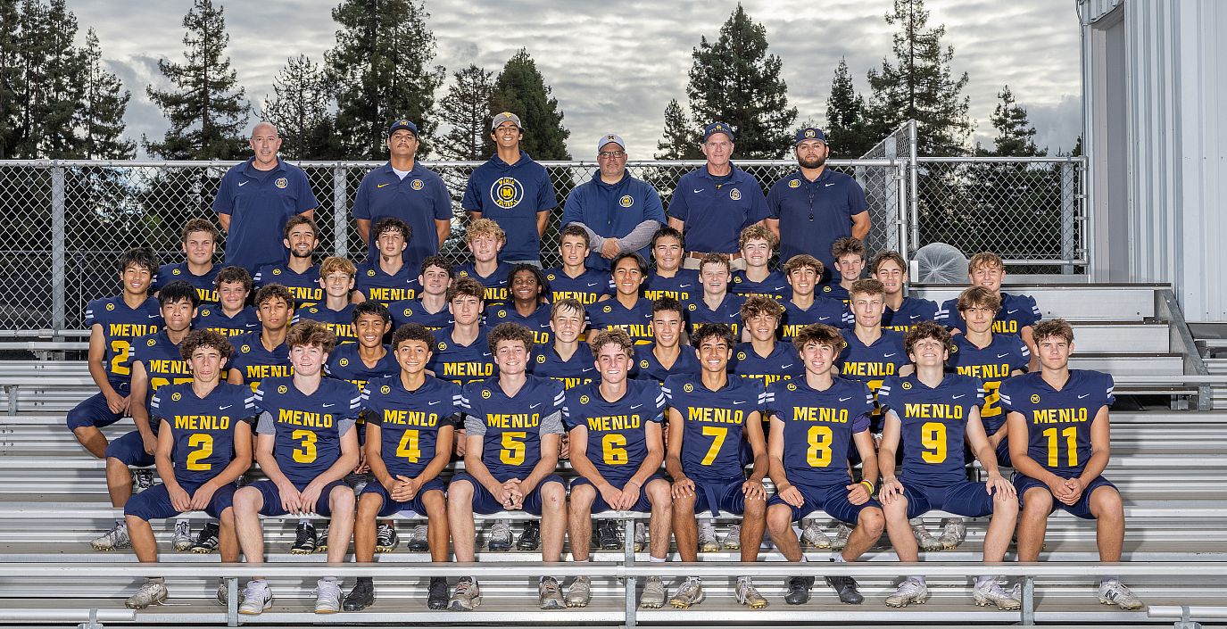 R6II0803 2 JV football 2025-26