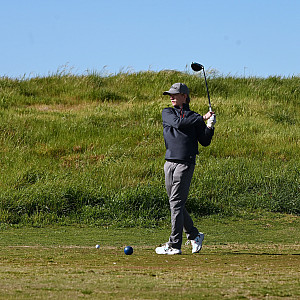 Menlo senior Chase Edwards paced Menlo in league opener Tuesday.