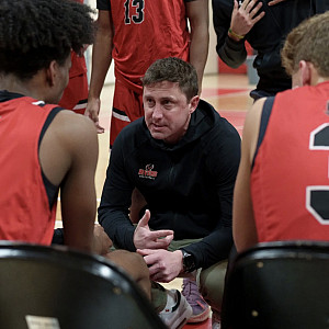 Keith Zalaski joins Menlo as math teacher and varsity boys' basketball coach