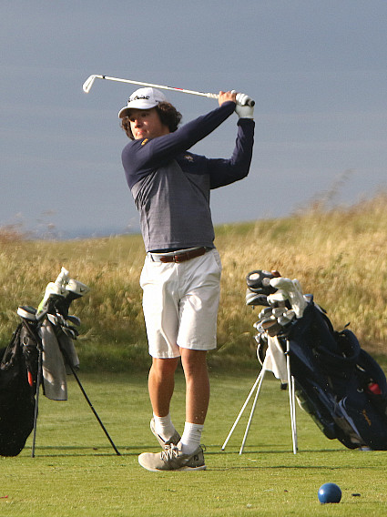 Eric Yun shot  a 37 to lead Menlo against Crystal