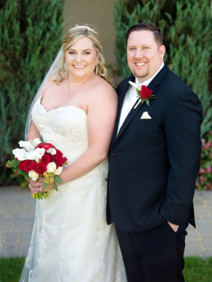 Jenny Booth '99 and her husband, Chad DeWayne