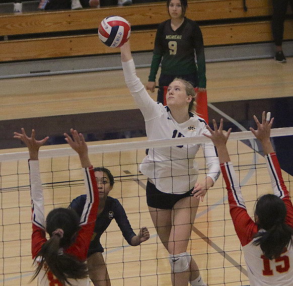 Knight senior Brooke Dombkowski posted team-highs with 21 kills and 22 digs as the Knights went 3-1 in the Chandler Invitational