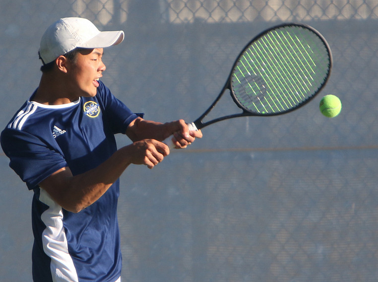 Menlo freshman Cooper Han recorded a 6-2, 6-2 win, and the Knights posted their third WBAL sweep in a row.