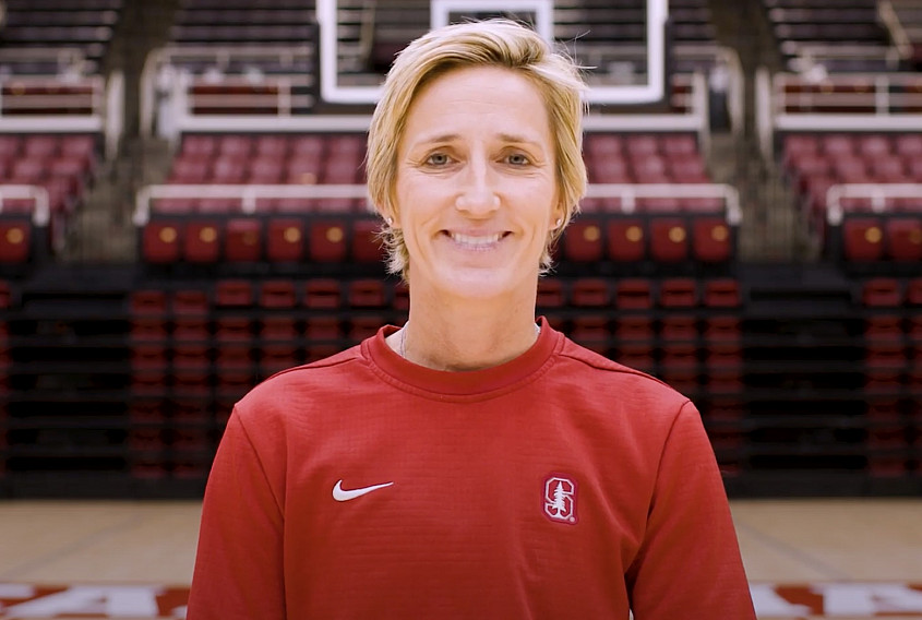 Menlo alumna Kate Paye '91 will take the reins from legendary basketball coach Tara VanDerveer at Stanford.