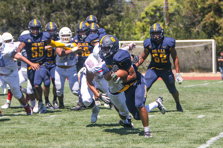 Menlo Football takes on North Salinas high school in a match on Cartan Fields. Photo by Pam McKenney.
